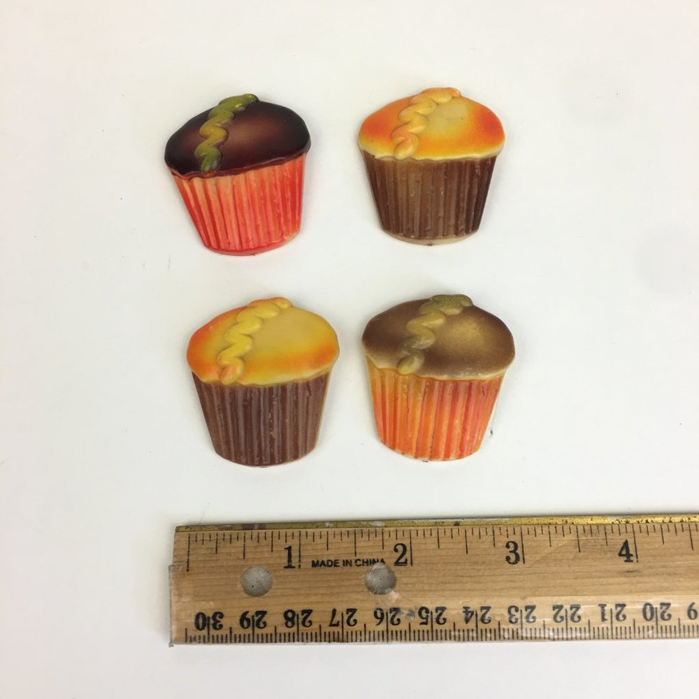 4 Vintage Hard Plastic‎ Cupcake Refrigerator Fridge Magnets Orange Yellow Brown